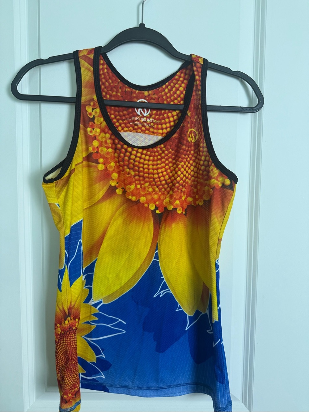 INKnBURN Women's Sunflower
Performance Tank Top - Size
Small